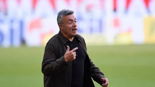  非洲杯卫冕冠军遭遇开门黑