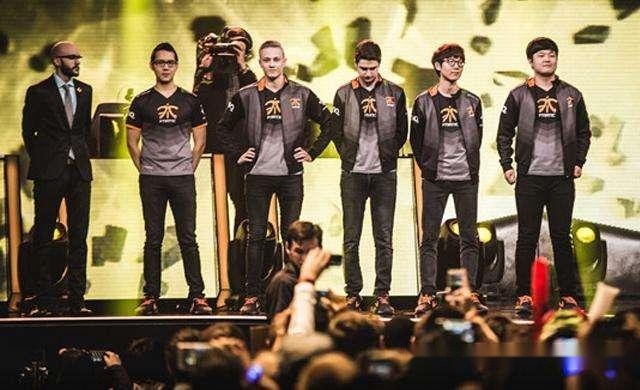  黑马战队异军突起，逆袭之路震撼业界