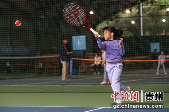 青少年网球积分赛启动,覆盖全国三十个城市